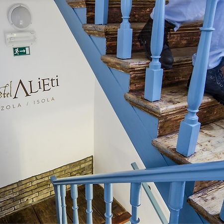 Hostel Alieti Izola Rum bild