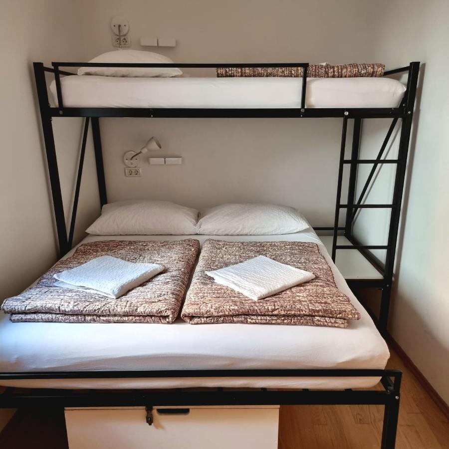 Hostel Alieti Izola Exteriör bild