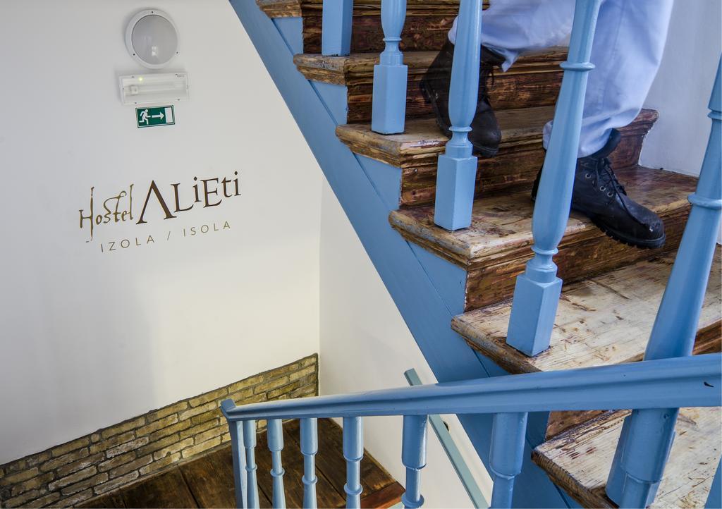 Hostel Alieti Izola Rum bild